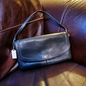 COACH Flap Wristlet 🖤 black 🖤